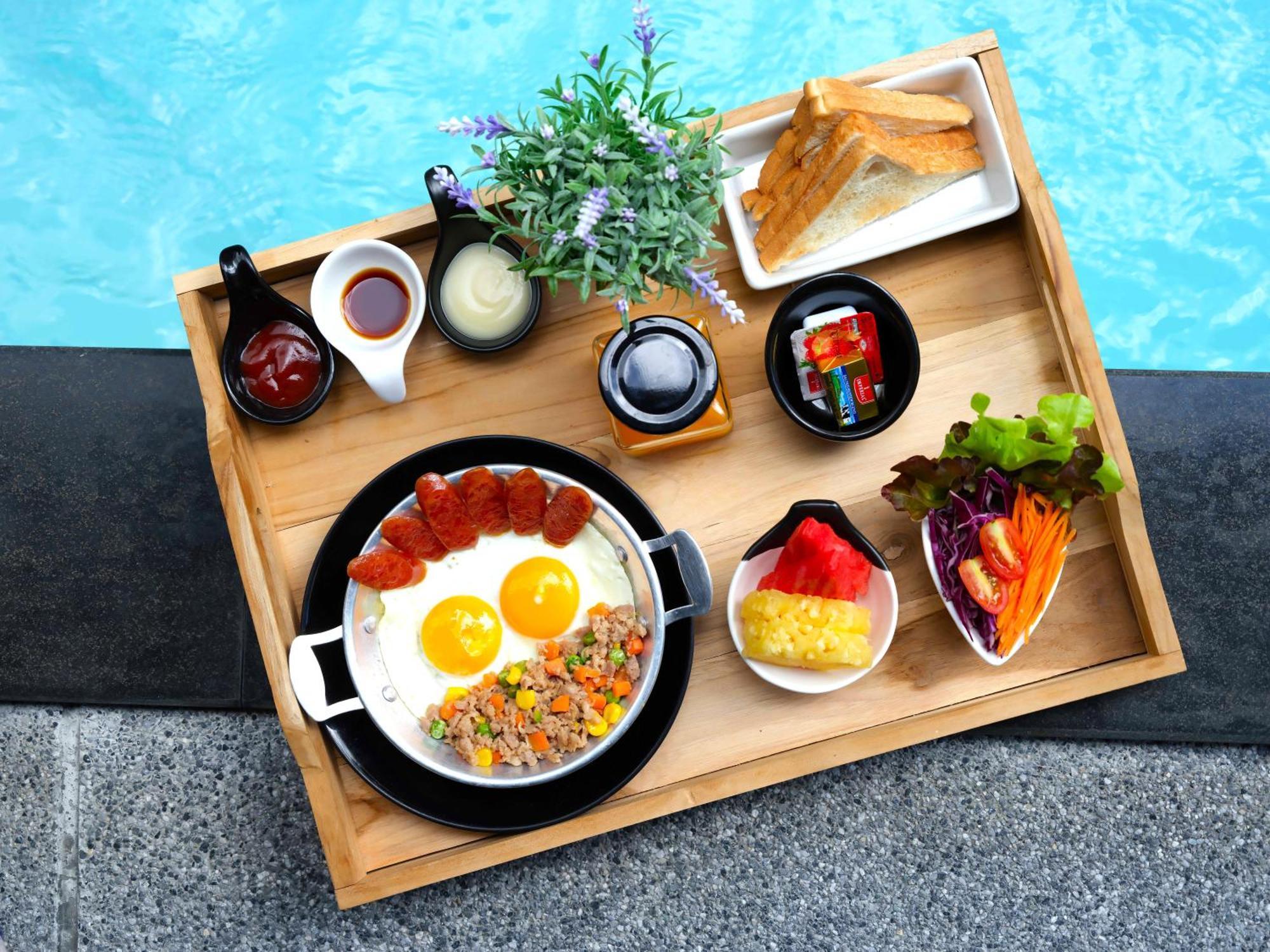 9.5Hotel Chiangmai Chiang Mai Dış mekan fotoğraf